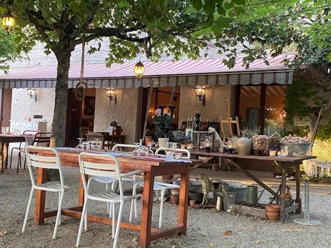 Hotel La Chaumiere De L'Eau Sauvage à Villeneuve-sur-Allier Extérieur photo
